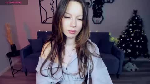 Kaitlyn online show from January 16, 11:37 am