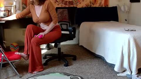 Tara Smith online show from December 2, 9:59 pm