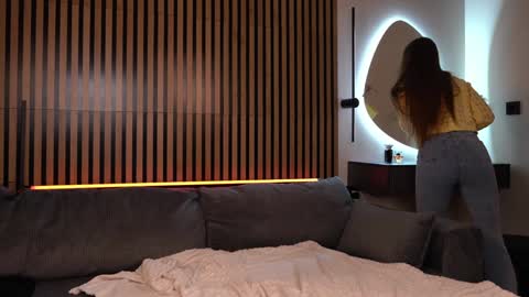 Please call me Kalisa online show from November 16, 11:16 pm