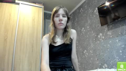 Kalisee  online show from November 17, 1:34 pm