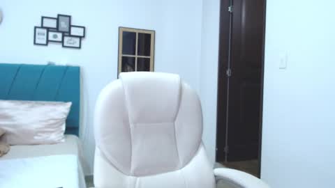 Kamilalopez online show from January 14, 10:44 pm