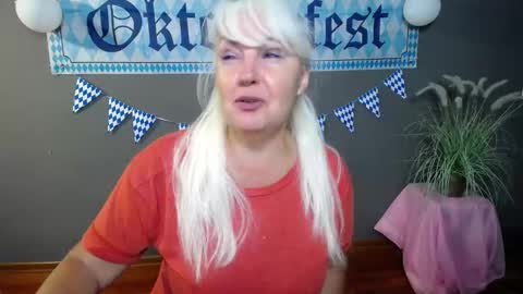 Snapshot of kamaliasim chatting on October 5, 6:46 pm KamaliaSim online show from October 5, 6:46 pm