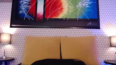 Kami online show from March 9, 8:01 pm