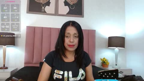 Snapshot of kamila_gh chatting on October 5, 9:20 pm Kami online show from October 5, 9:20 pm
