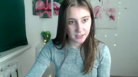 Snapshot of kamilla_love_ chatting on October 23, 12:22 pm kamilla_love_ online show from October 23, 12:22 pm