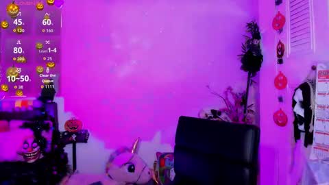 Snapshot of kandygirl_023 chatting on October 24, 1:07 pm hello Im Danni online show from October 24, 1:07 pm