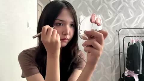 Lily online show from June 16, 9:21 am