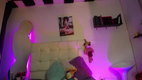 Snapshot of kaoz_33 chatting on February 14, 8:15 pm kaoz_33 online show from February 14, 8:15 pm