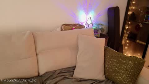 Snapshot of karathemagic chatting on February 16, 7:48 am I am here around 5am GMT karathemagic online show from February 16, 7:48 am