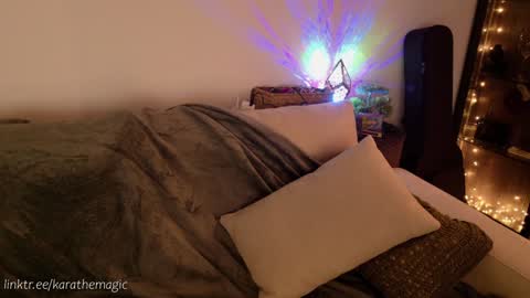 Snapshot of karathemagic chatting on February 2, 3:54 am I am here around 5am GMT karathemagic online show from February 2, 3:54 am
