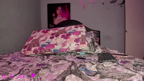 Karen online show from January 10, 4:51 pm