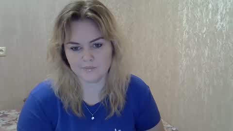 karennelsonx online show from December 26, 11:10 am