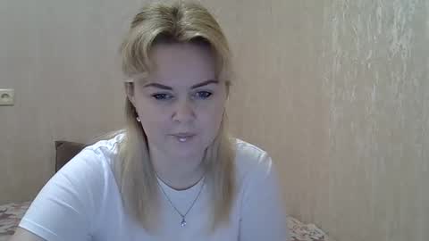 karennelsonx online show from January 14, 3:47 pm