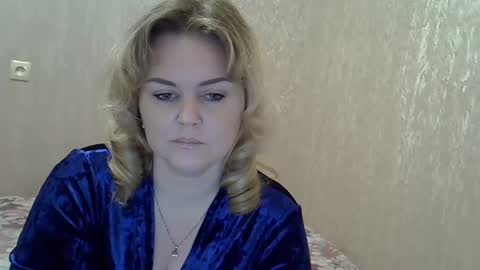 karennelsonx online show from December 19, 7:18 pm