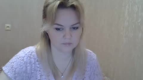karennelsonx online show from January 29, 1:49 pm