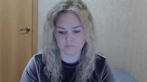 Snapshot of karennelsonx chatting on October 18, 3:59 pm karennelsonx online show from October 18, 3:59 pm