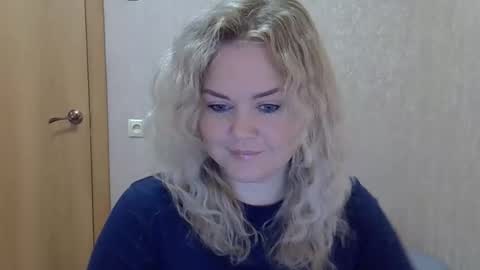 Snapshot of karennelsonx chatting on October 4, 1:06 pm karennelsonx online show from October 4, 1:06 pm