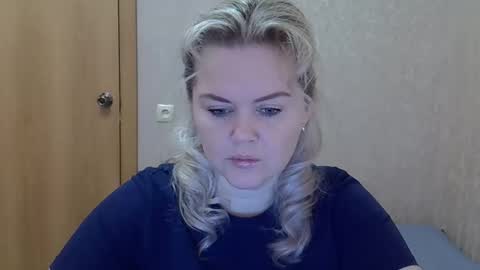 karennelsonx online show from February 3, 7:35 am