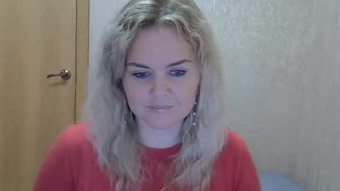 Snapshot of karennelsonx chatting on October 5, 1:16 pm karennelsonx online show from October 5, 1:16 pm