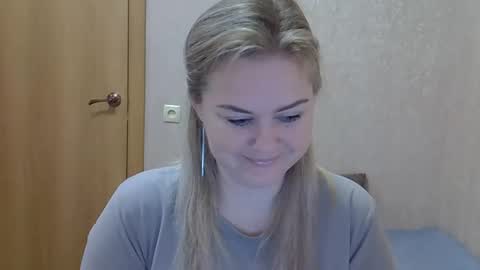 Snapshot of karennelsonx chatting on November 1, 1:59 pm karennelsonx online show from November 1, 1:59 pm