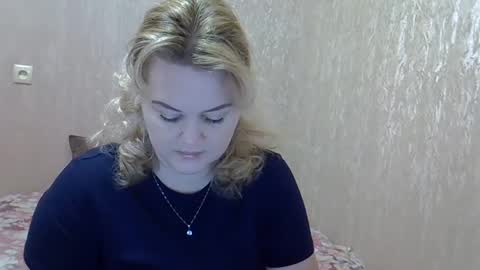 karennelsonx online show from January 16, 7:28 am