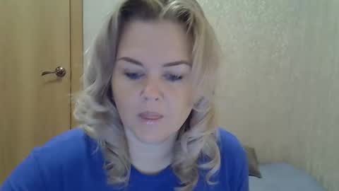 Snapshot of karennelsonx chatting on September 28, 9:03 am karennelsonx online show from September 28, 9:03 am