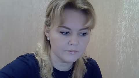 karennelsonx online show from December 8, 2:19 pm