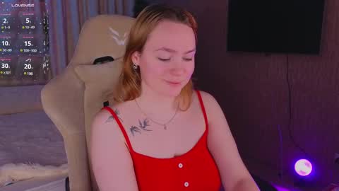 Snapshot of kari_lunna chatting on January 9, 3:26 am Karoline online show from January 9, 3:26 am