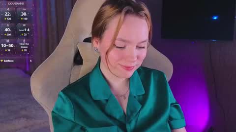 Snapshot of kari_lunna chatting on January 15, 3:43 am Karoline online show from January 15, 3:43 am