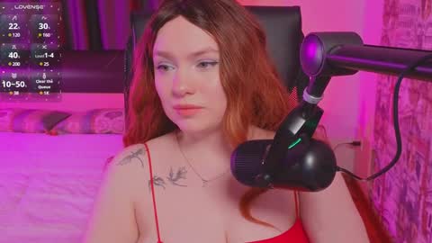 Snapshot of kari_lunna chatting on February 5, 3:34 am Karoline online show from February 5, 3:34 am