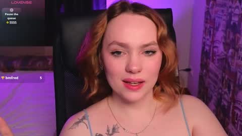 Snapshot of kari_lunna chatting on February 16, 3:15 am Karoline online show from February 16, 3:15 am