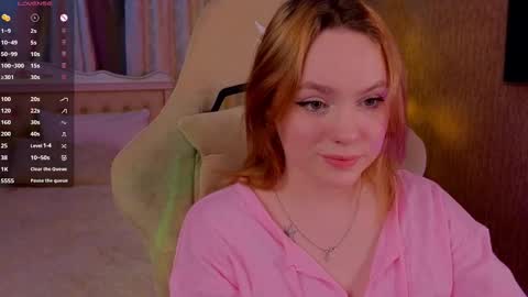 Snapshot of kari_lunna chatting on January 5, 4:47 am Karoline online show from January 5, 4:47 am