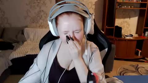 Lisa Backler online show from October 17, 4:10 pm