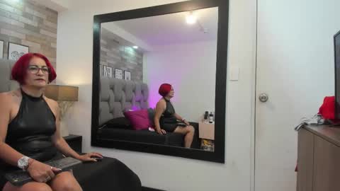 Snapshot of kariinataylor1 chatting on October 10, 11:20 pm  Karina Taylor  online show from October 10, 11:20 pm