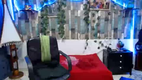 Snapshot of karima_sarabe chatting on February 18, 8:47 pm karima_sarabe online show from February 18, 8:47 pm