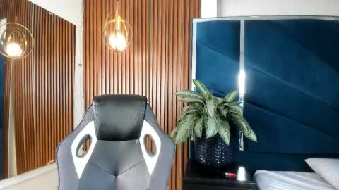 Snapshot of karinasanchezz chatting on October 14, 12:08 pm karinasanchezz online show from October 14, 12:08 pm