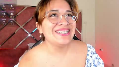 Snapshot of karinasanchezz chatting on September 21, 3:27 am karinasanchezz online show from September 21, 3:27 am