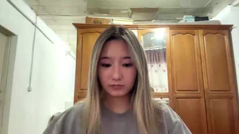 karissagius online show from June 27, 9:10 am