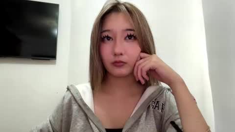 karissagius online show from July 7, 9:13 am
