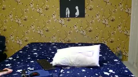 Snapshot of karla318103 chatting on February 12, 6:08 am Karla online show from February 12, 6:08 am