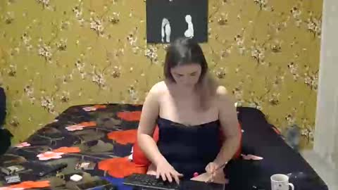 Snapshot of karla318103 chatting on January 16, 5:11 am Karla online show from January 16, 5:11 am