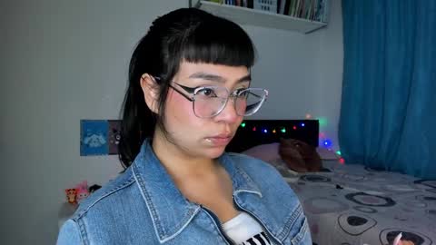 Snapshot of karla__1 chatting on January 16, 2:51 am Ill be on at sunday see u Lynn Could u help me to reach 100 Thmbs upp plssss Independent girl 3 online show from January 16, 2:51 am