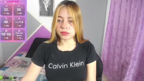 Karla online show from December 9, 3:22 pm