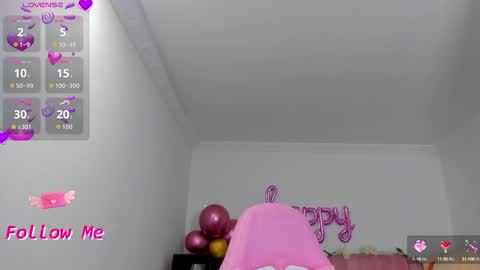 Snapshot of karla_cutee1 chatting on October 18, 10:51 am karla online show from October 18, 10:51 am