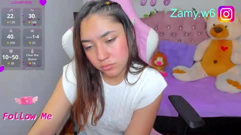 Snapshot of karla_cutee1 chatting on September 22, 5:06 am karla online show from September 22, 5:06 am