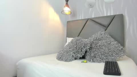 Snapshot of karla_eva chatting on September 18, 8:29 pm Karla online show from September 18, 8:29 pm