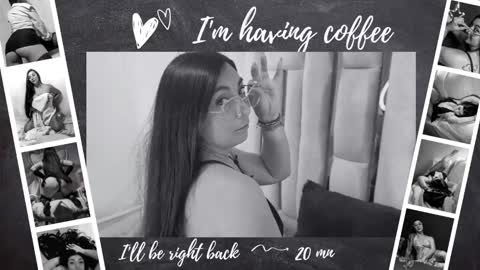 Snapshot of karla_hernandez chatting on September 24, 11:09 am Karla  online show from September 24, 11:09 am