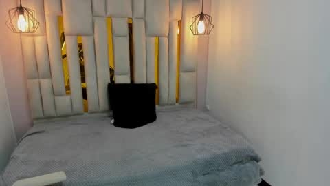 Snapshot of karla_hernandez chatting on January 24, 11:04 am Karla  online show from January 24, 11:04 am