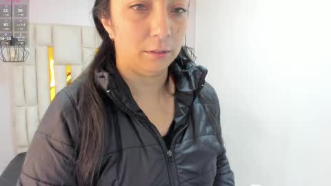 Snapshot of karla_hernandez chatting on December 31, 11:09 am Karla  online show from December 31, 11:09 am