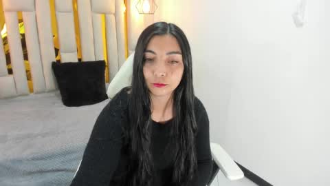 Snapshot of karla_hernandez chatting on January 31, 10:52 am Karla  online show from January 31, 10:52 am